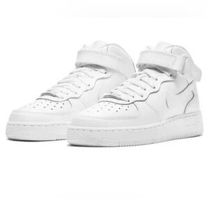 NEW Nike Air Force 1 Mid LE "White" Grade School' Shoe Sz 7 Youth Women's 8.5-9